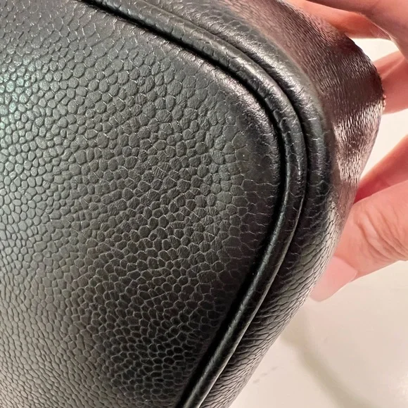 ‼️SOLD‼️ Chanel Vintage CC Timeless Caviar Vanity Cosmetic Makeup Case Black - Picture 7 of 16